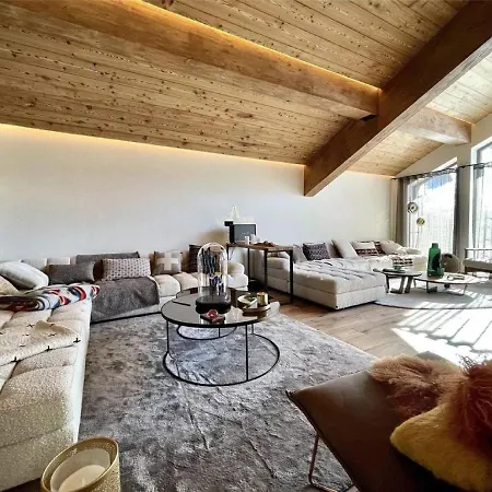 Holiday home Spacious 4-bedroom Retreat In The Heart Of Aosta Valley Breuil-Cervinia