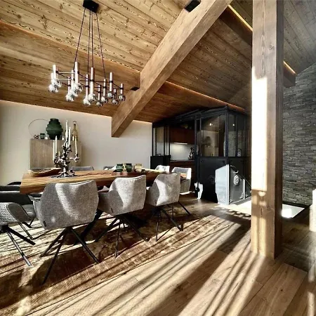 Spacious 4-bedroom Retreat In The Heart Of Aosta Valley * Breuil-Cervinia