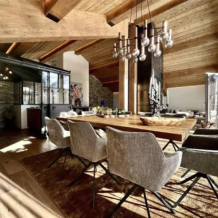 Spacious 4-bedroom Retreat In The Heart Of Aosta Valley